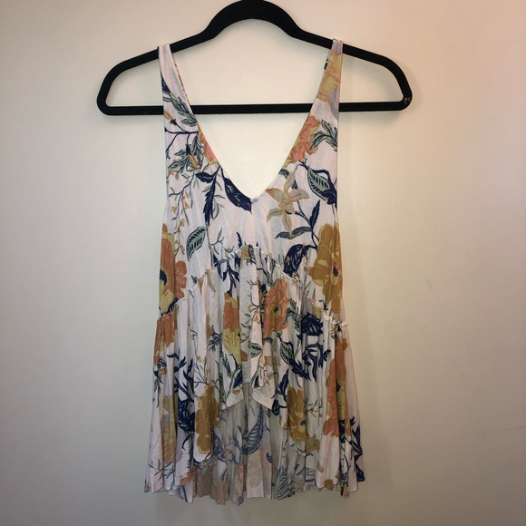 Kimchi Blue Sleeveless Floral Top - Picture 2 of 6